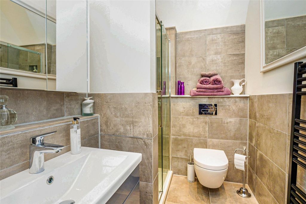 Additional image 10 of 2 bed flat for saleHastings Road, Hawkhurst, Cranbrook, Kent TN18