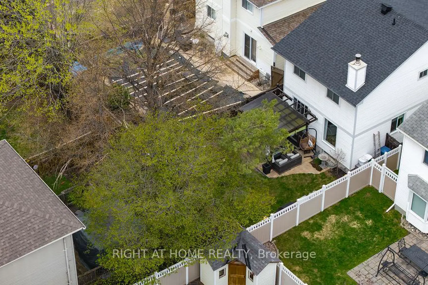 Additional image 17 of 29 Peacock Crescent