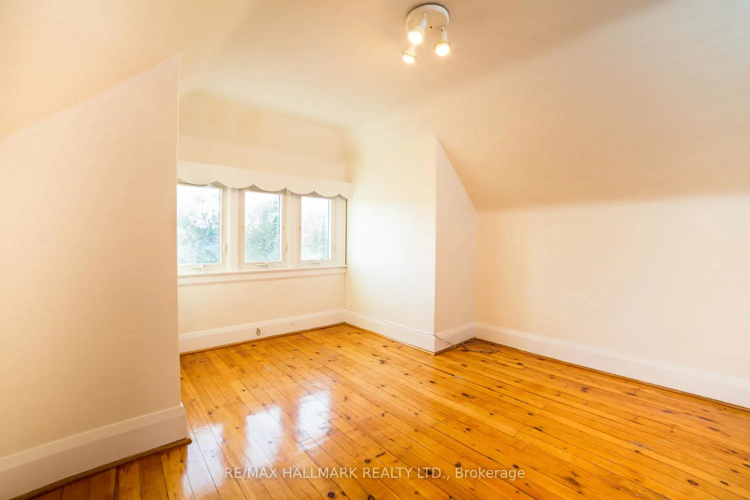 Additional image 15 of 40 Snowdon Avenue