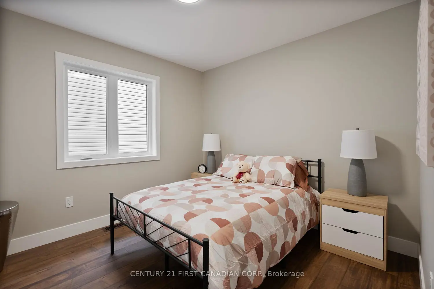 Additional image 11 of 125 Addison Avenue