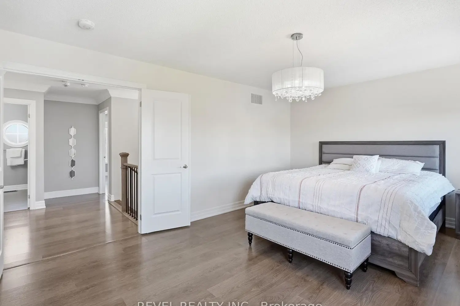 Additional image 7 of 17 Mount Crescent