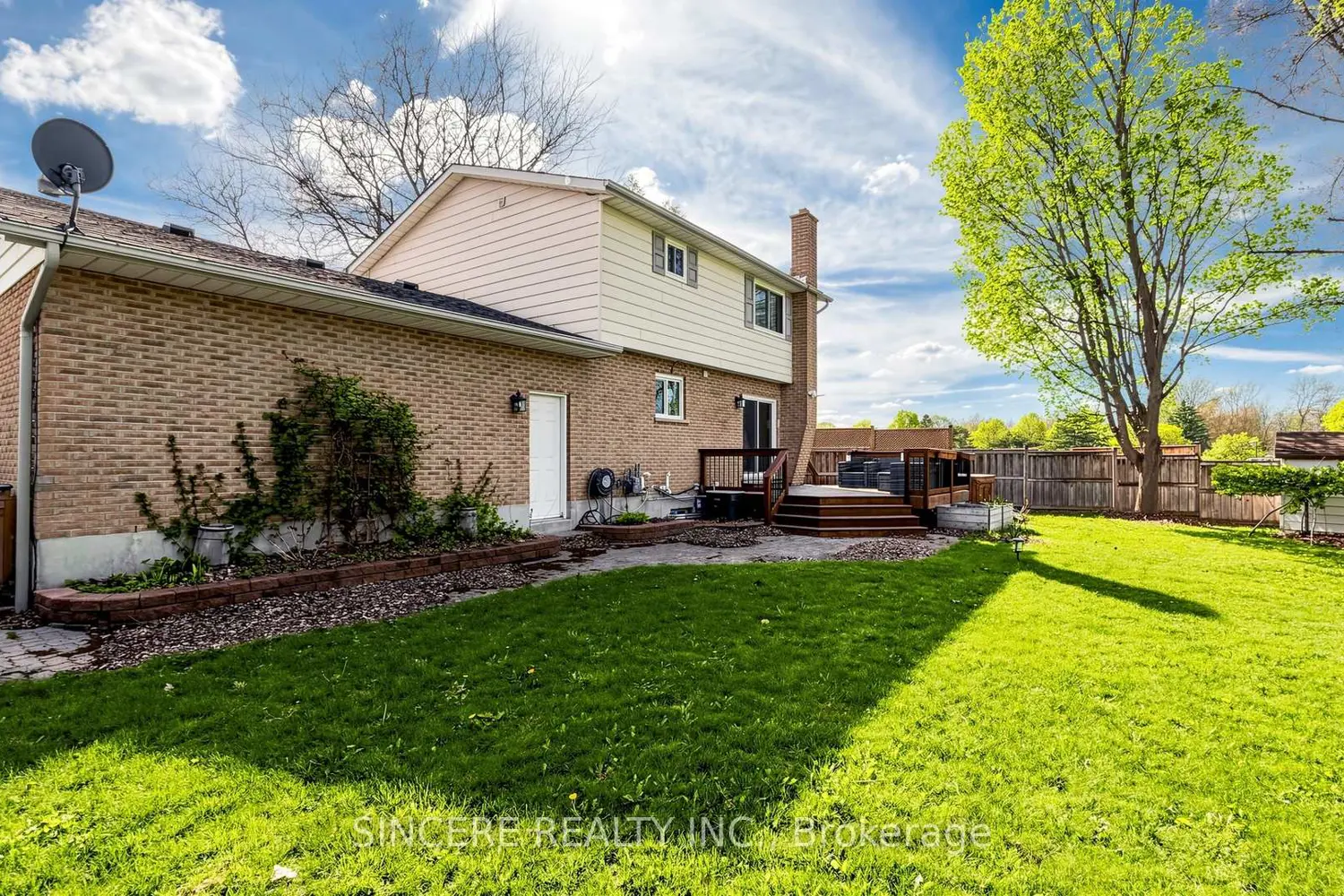 Additional image 13 of 592 Canewood Crescent