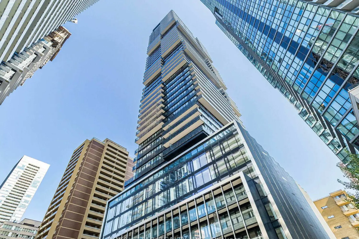 55 Charles Street 2706