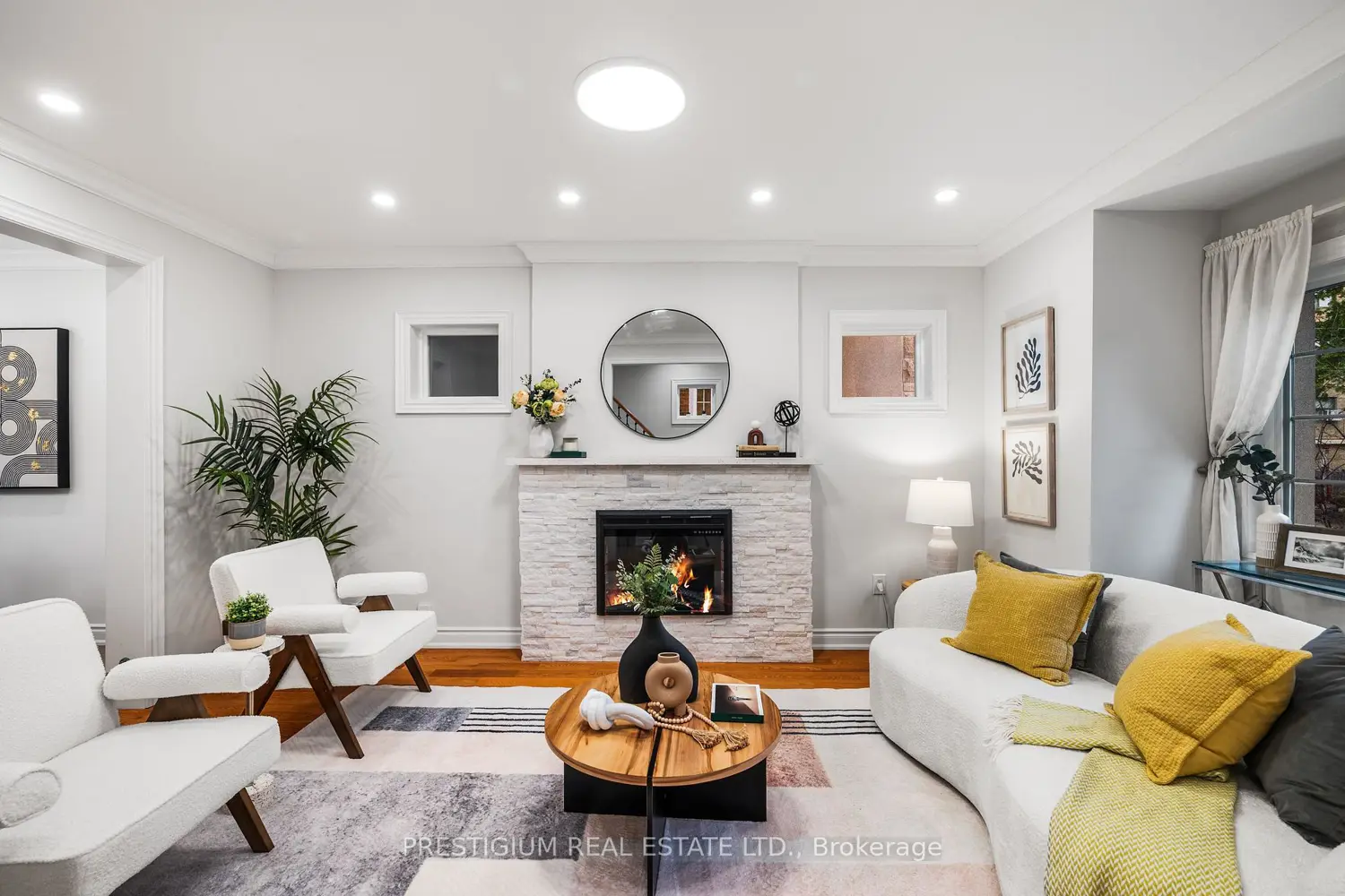 Additional image 6 of 556 Davisville Avenue