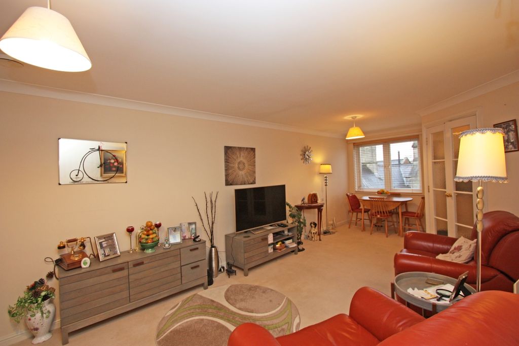 Additional image 2 of 2 bed flat for saleHammond Close, Highworth SN6