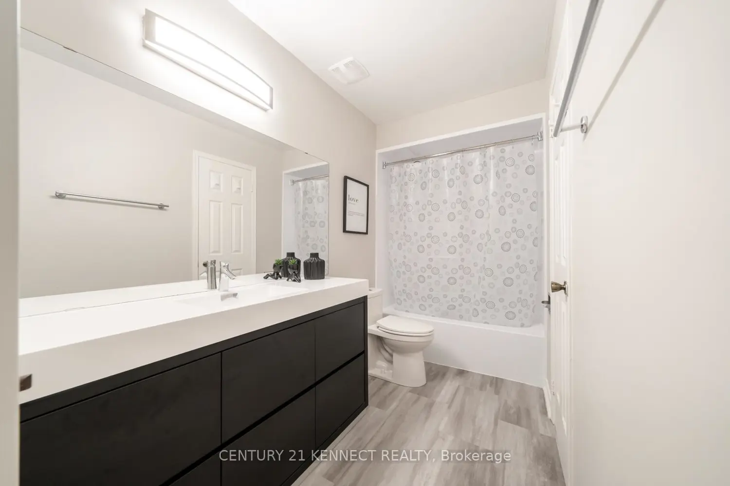 Additional image 14 of 805 Playter Crescent