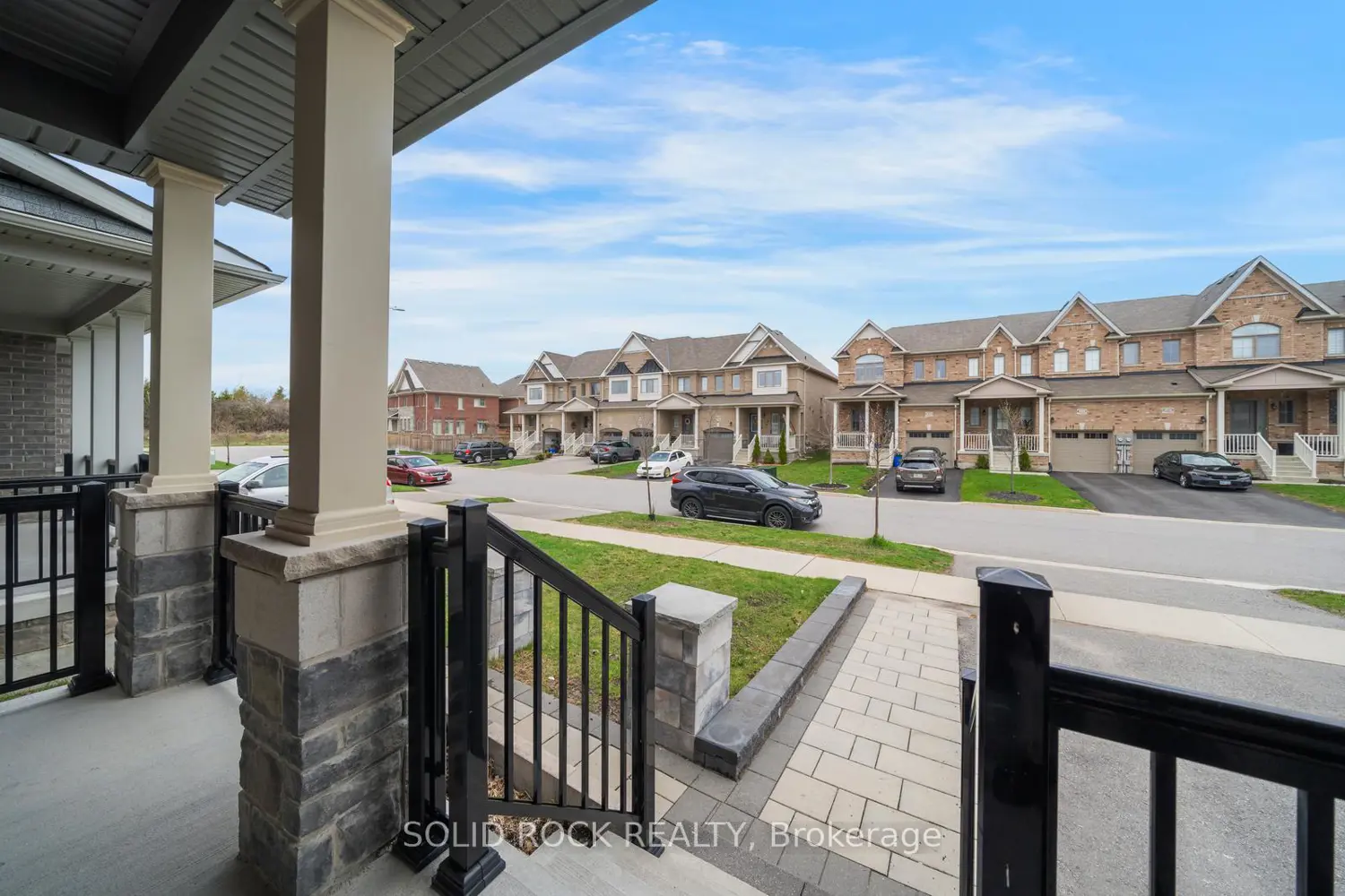 22 Tait Crescent photo 2