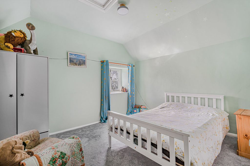 Additional image 10 of 3 bed terraced house for saleCoronation Street, Fairford, Gloucestershire GL7