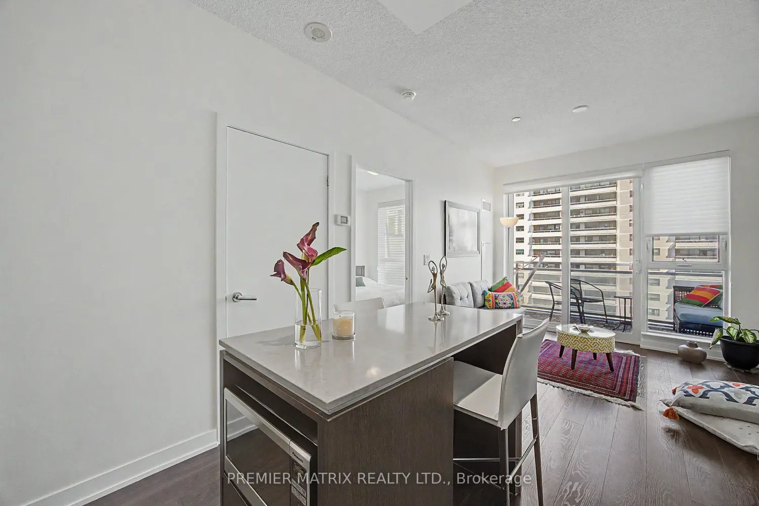 Additional image 7 of 1830 Bloor Street 930