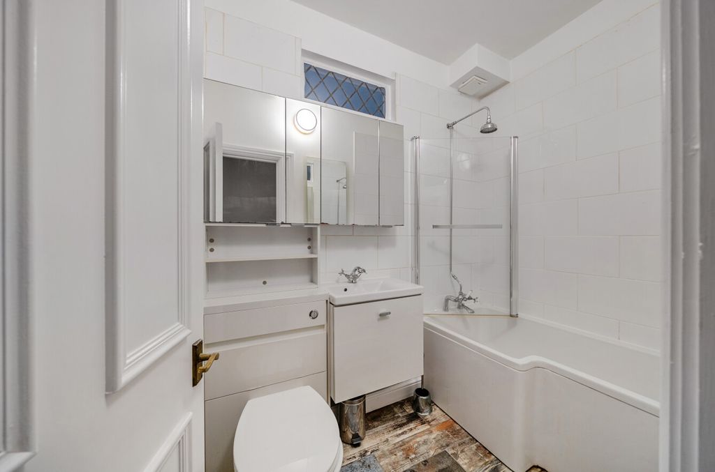 Additional image 7 of 1 bed flat for saleGloucester Street, Faringdon, Oxfordshire SN7