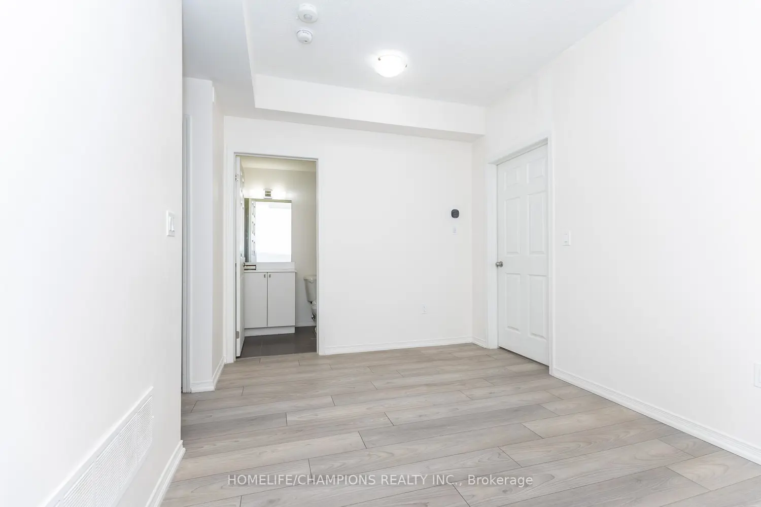 Additional image 17 of 8825 Sheppard Avenue 201