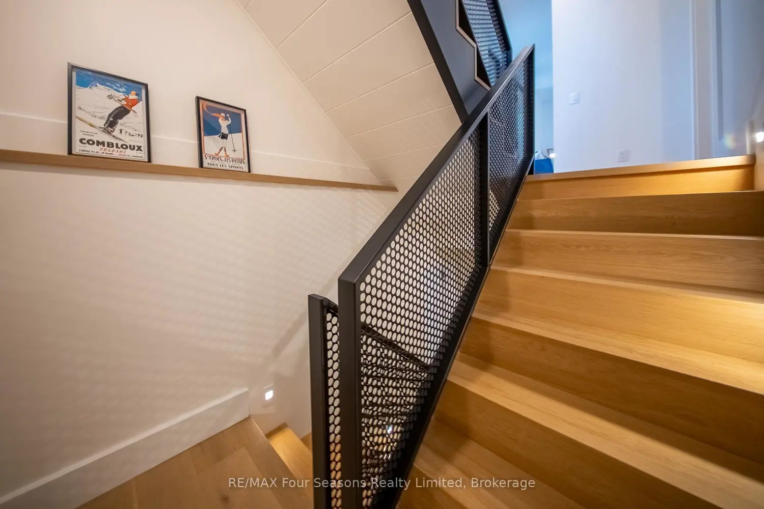 Additional image 13 of 102 Barton Boulevard