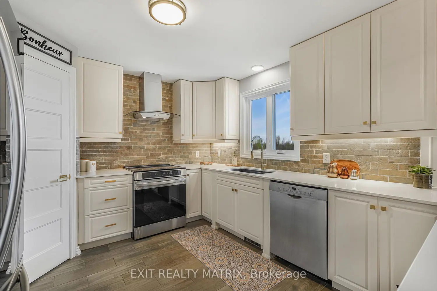 4978 Du Parc Road photo 4