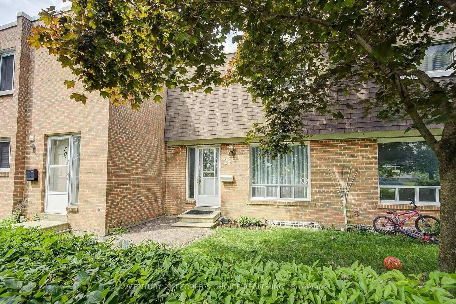 1730 Albion Road 29