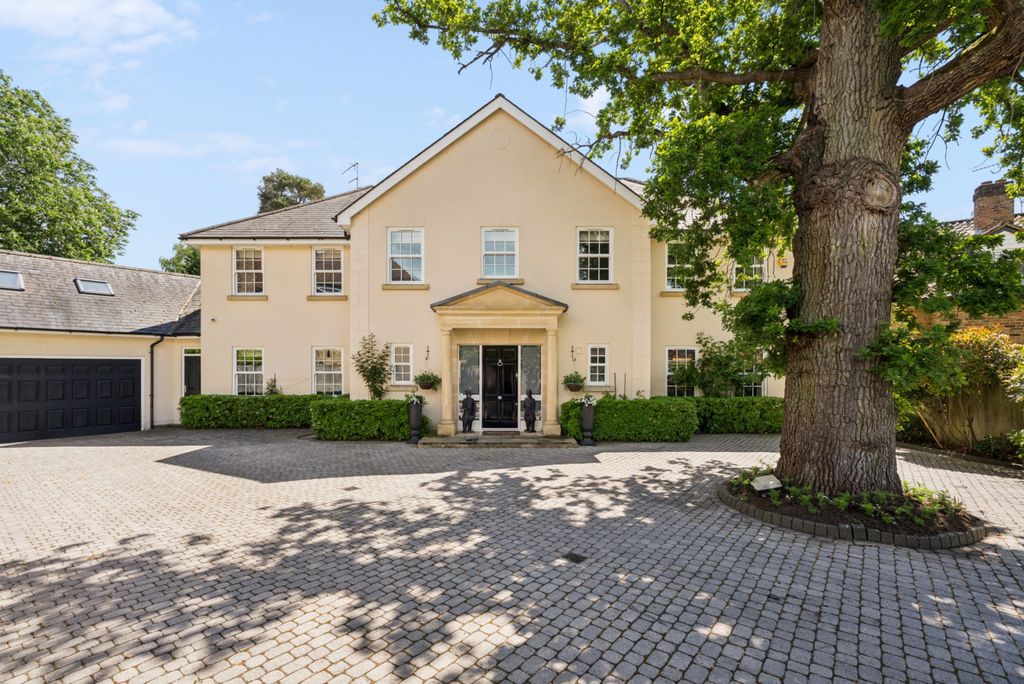Additional image 10 of 7 bed detached house for saleCamp Road, Gerrards Cross SL9