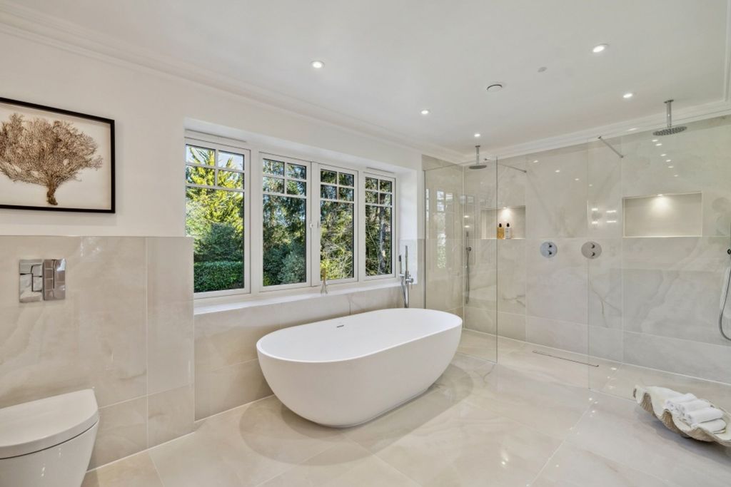 Additional image 16 of 6 bed detached house for saleHedgerley Lane, Gerrards Cross SL9