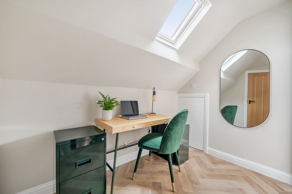 Additional image 11 of 4 bed detached house for saleGally Hill Road, Church Crookham GU52