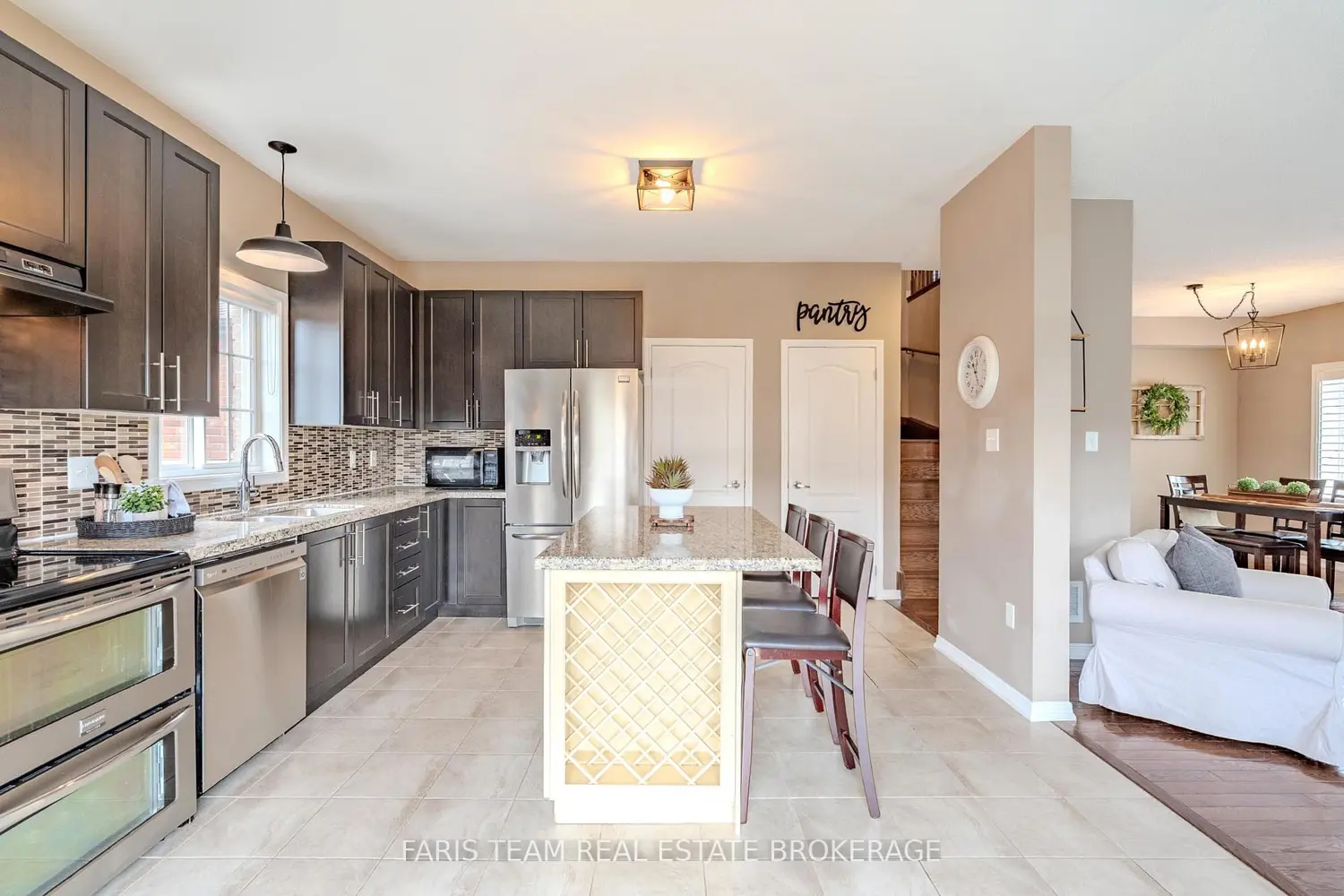 1396 Butler Street photo 5