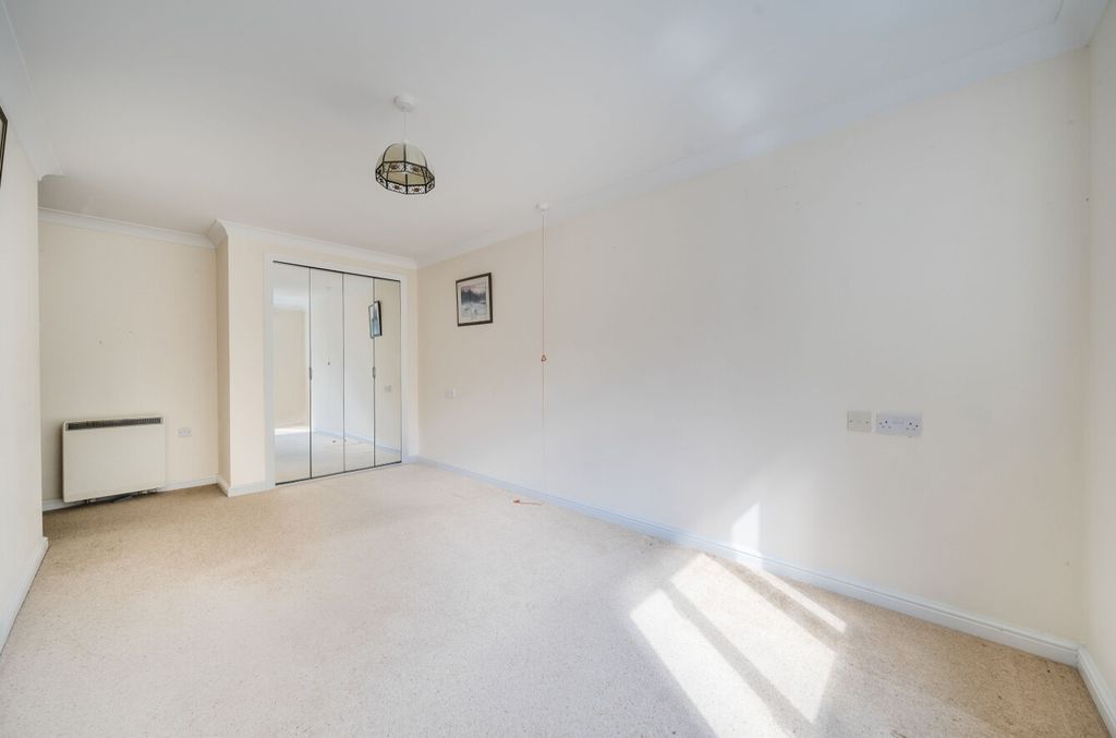 Additional image 8 of 1 bed flat for saleSwan Lane, Faringdon, Oxfordshire SN7