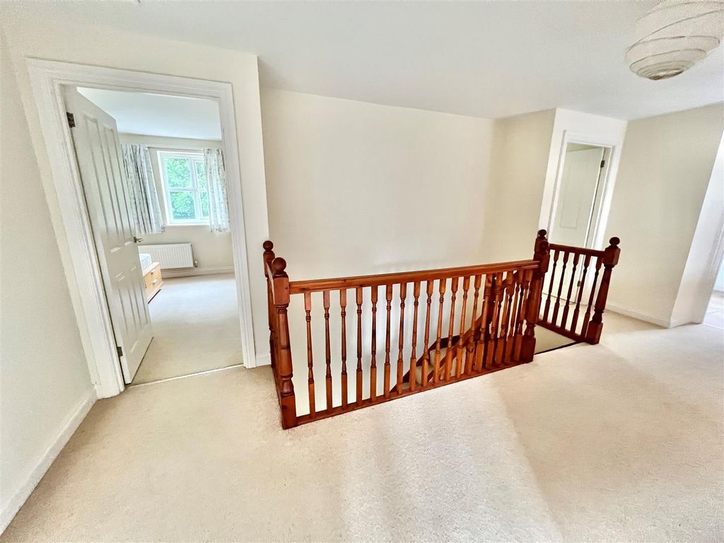 Additional image 14 of 5 bed detached house for saleFreshwater, Isle Of Wight PO40