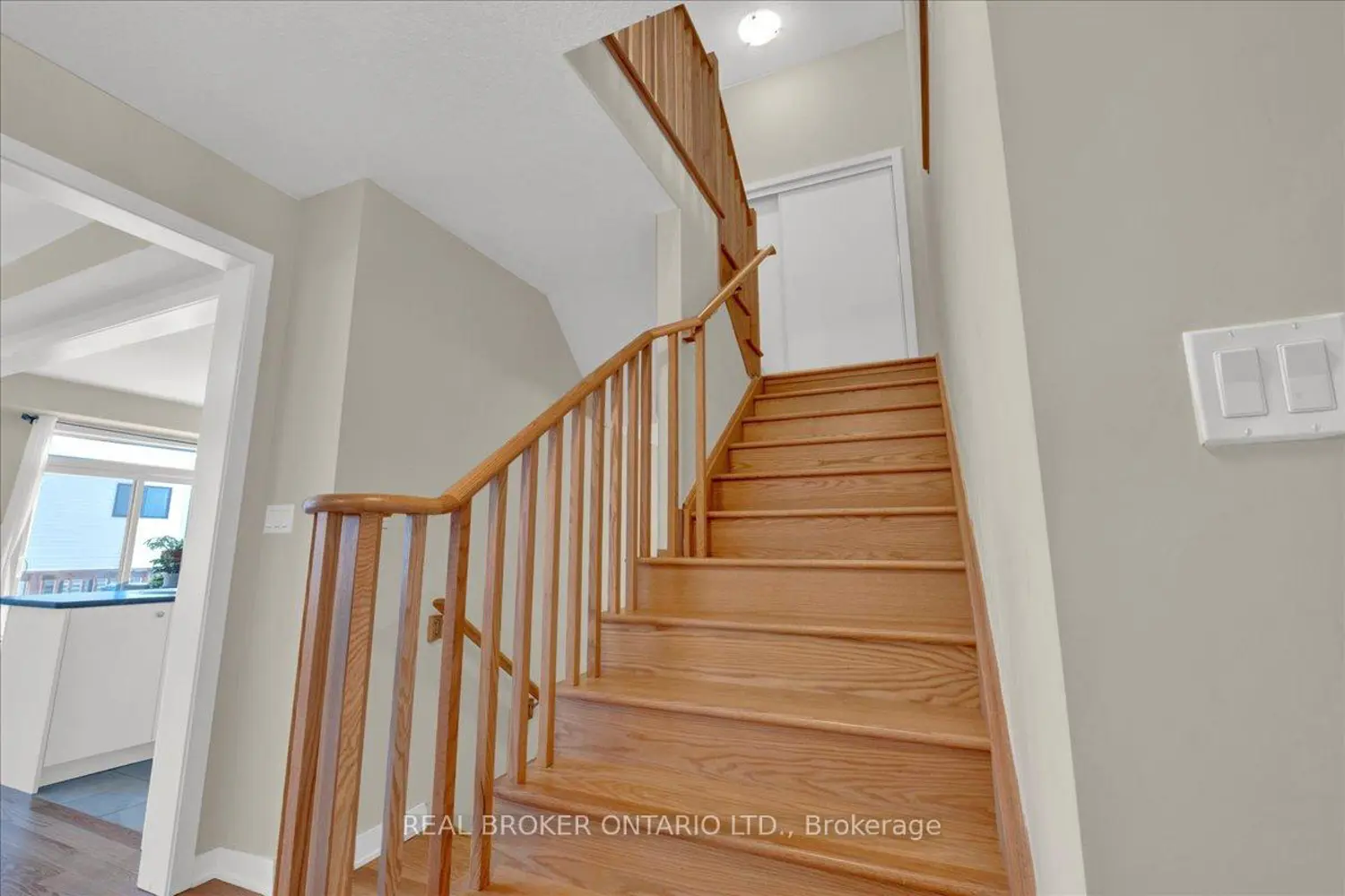 73 Stern Drive photo 5
