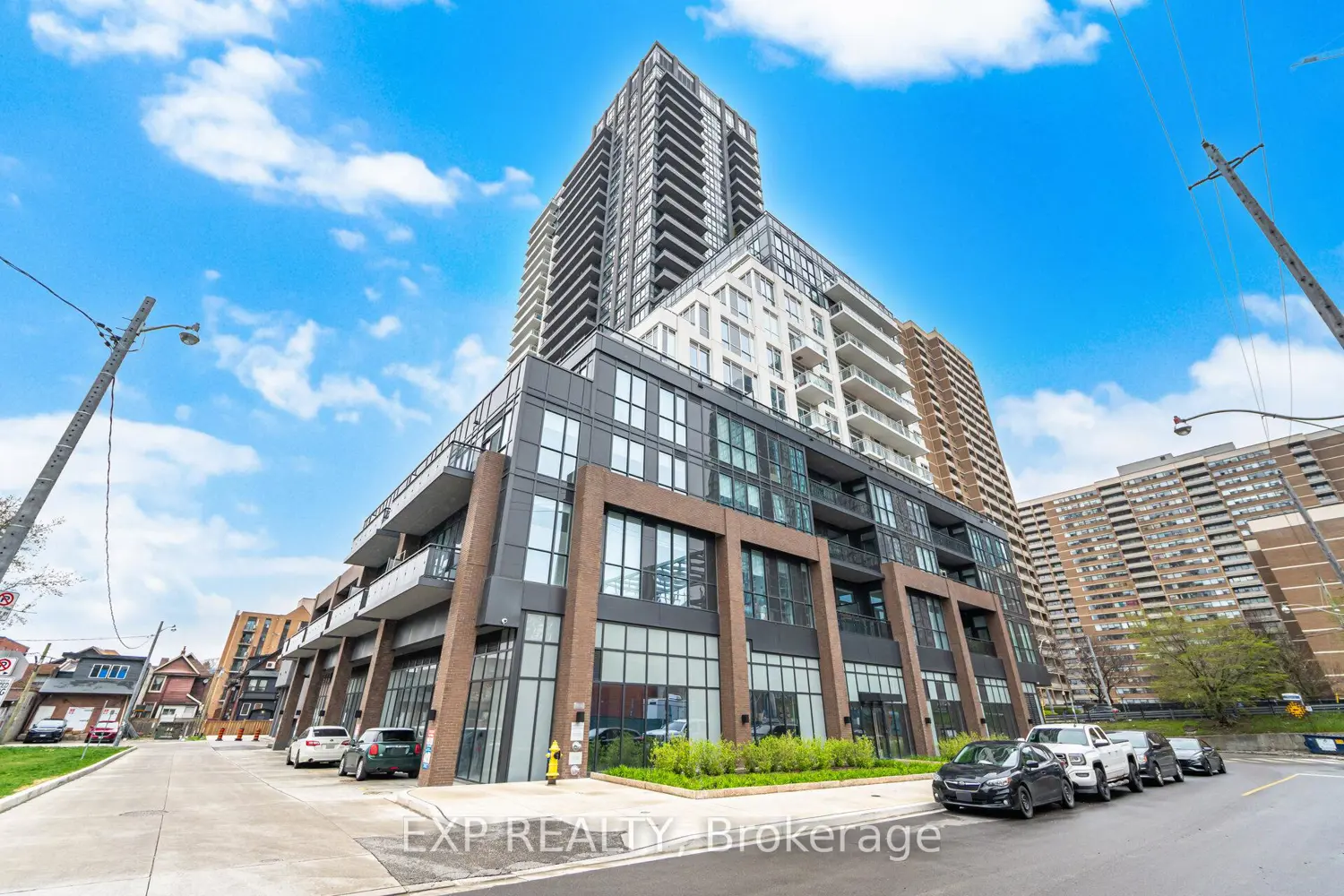 286 Main Street 210