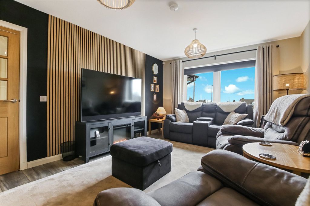 Additional image 4 of 4 bed detached house for saleMain Street, California, Falkirk, Stirlingshire FK1