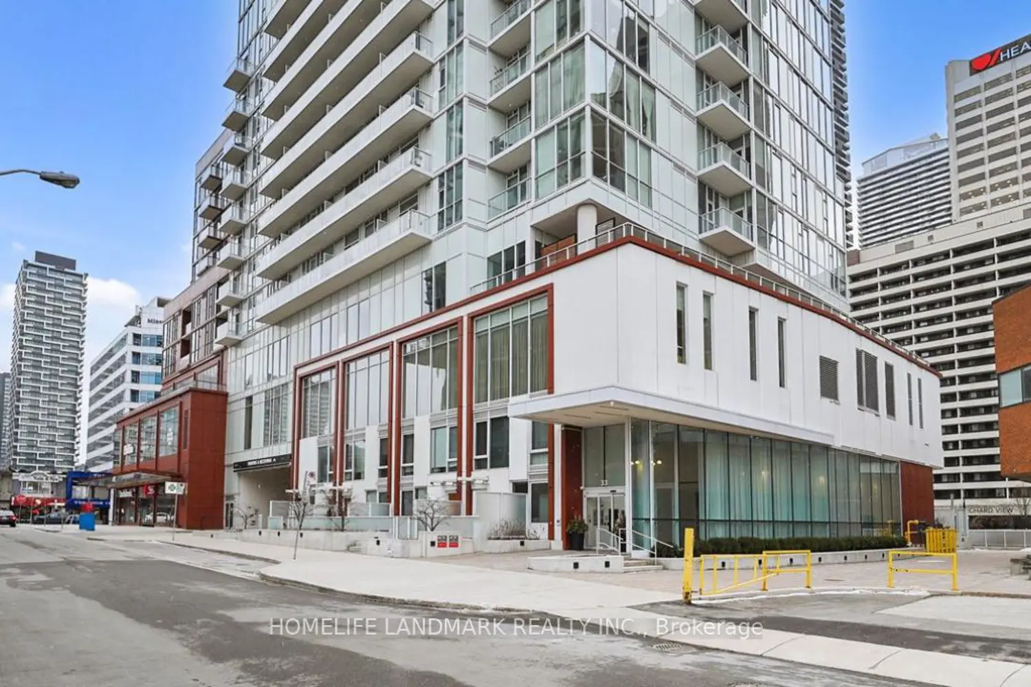 Additional image 11 of 33 Helendale Avenue 601