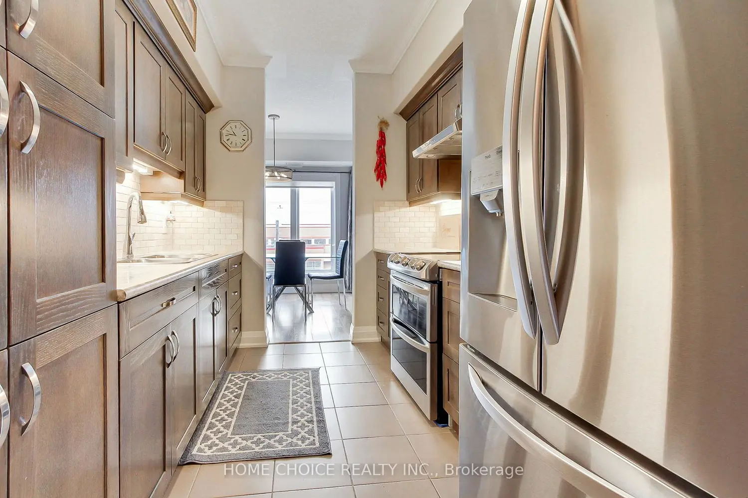 Additional image 8 of 720 Yonge Street 301