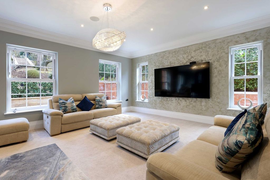 Additional image 6 of 5 bed detached house for saleValley Way, Gerrards Cross, Buckinghamshire SL9