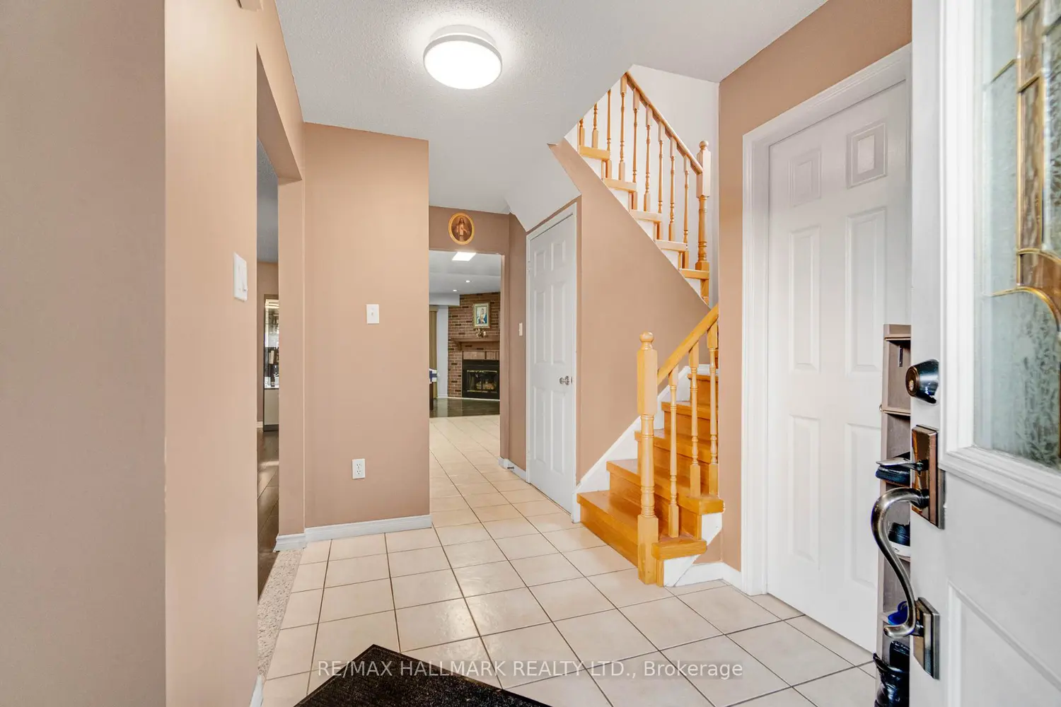 3310 Greenbelt Crescent photo 5