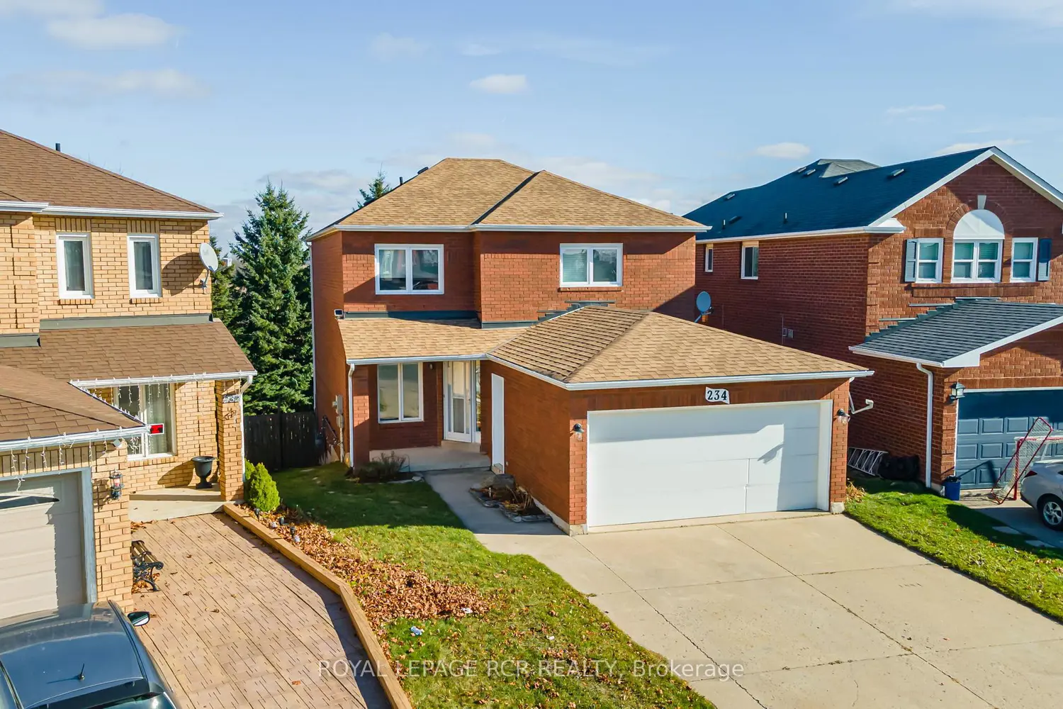 234 Howard Crescent