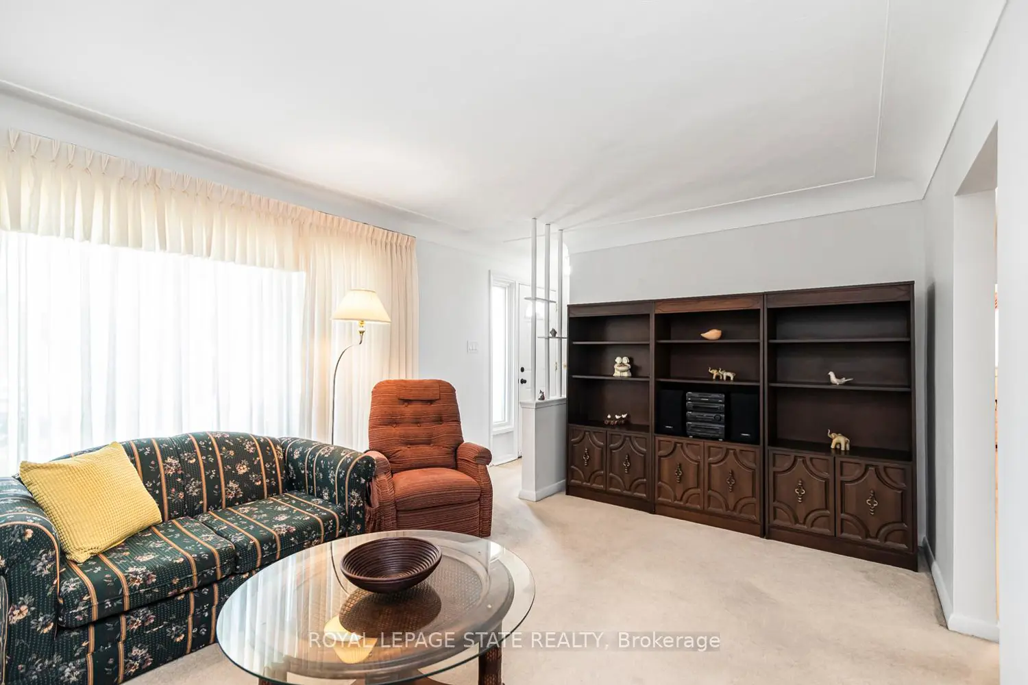 124 Broker Drive photo 2
