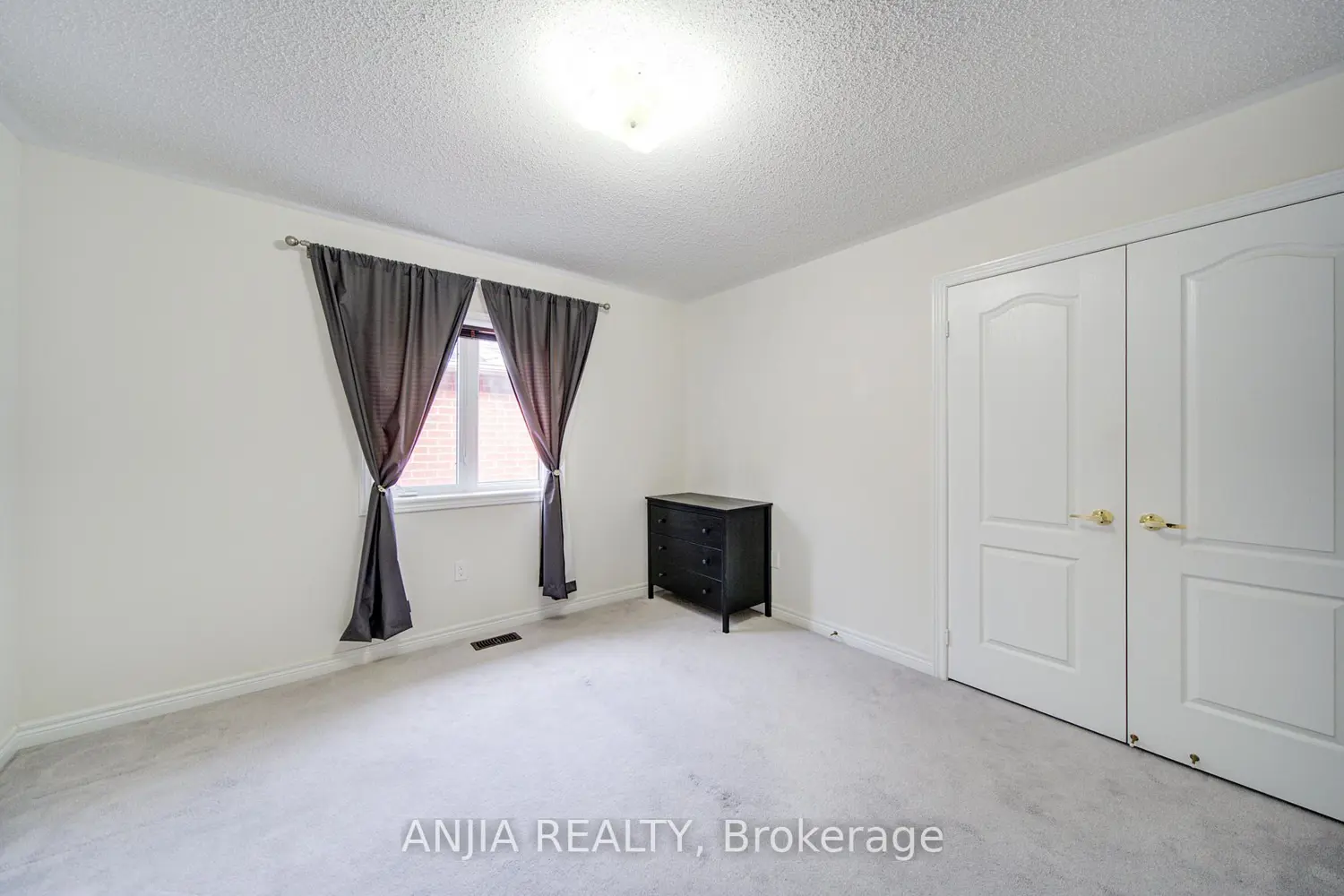 Additional image 8 of 1165 Blencowe Crescent