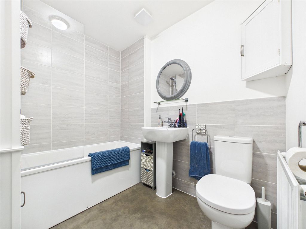 Additional image 11 of 5 bed detached house for saleCowpasture Drive, Felixstowe, Suffolk IP11