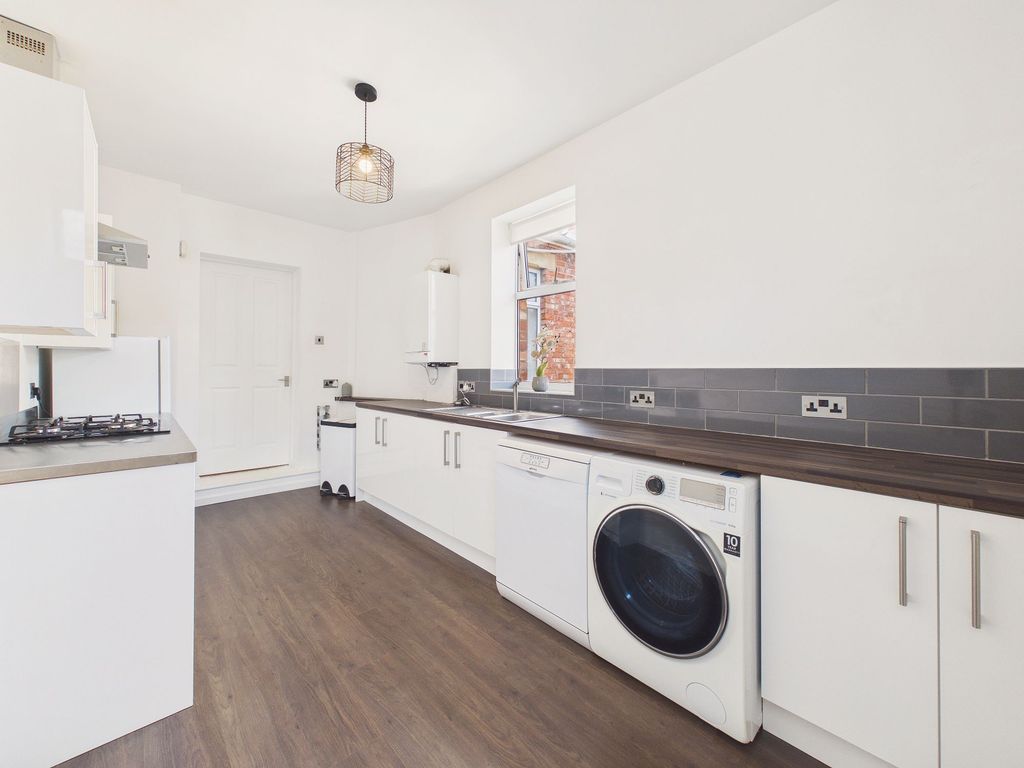 3 bed flat for salePatterdale Terrace, Gateshead NE8