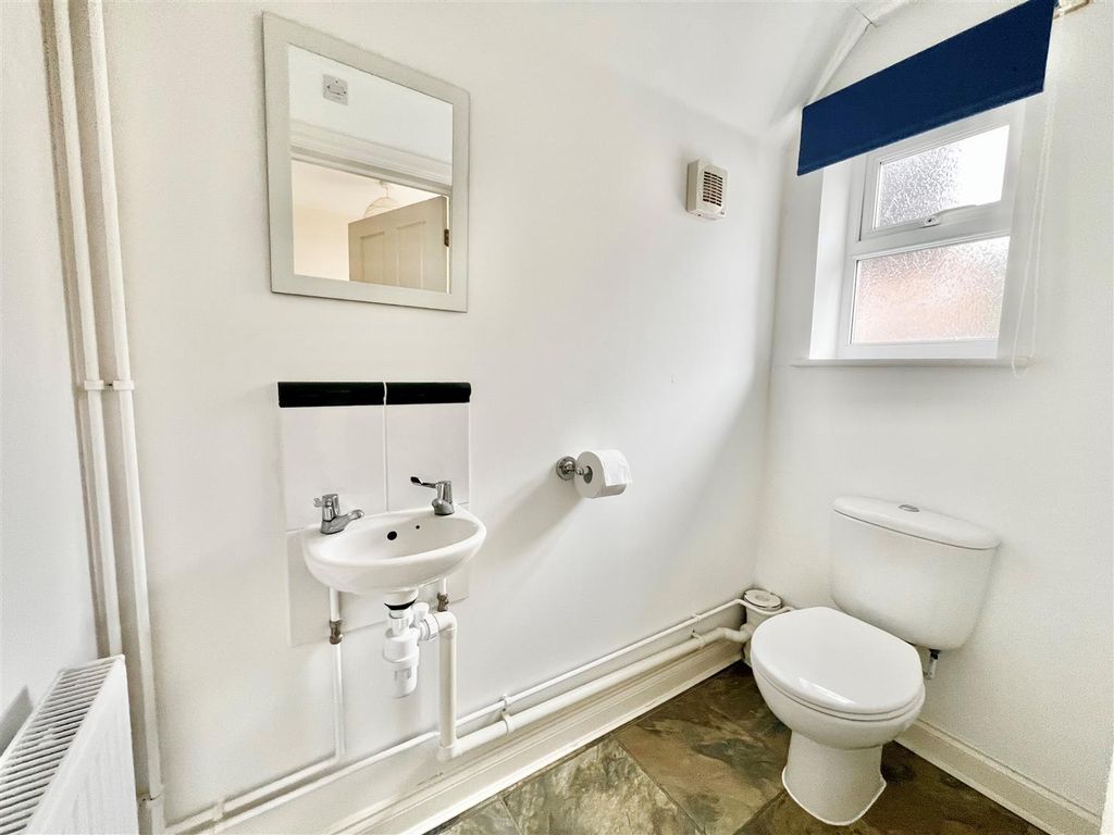 Additional image 11 of 5 bed detached house for saleFreshwater, Isle Of Wight PO40