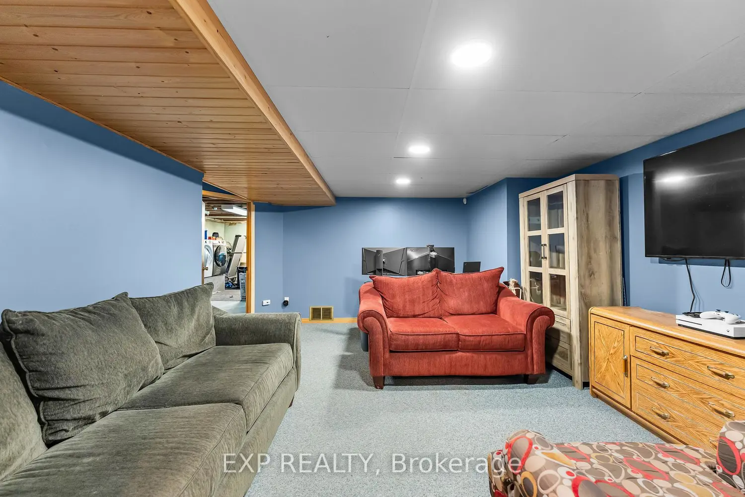 Additional image 9 of 6396 Laura Crescent