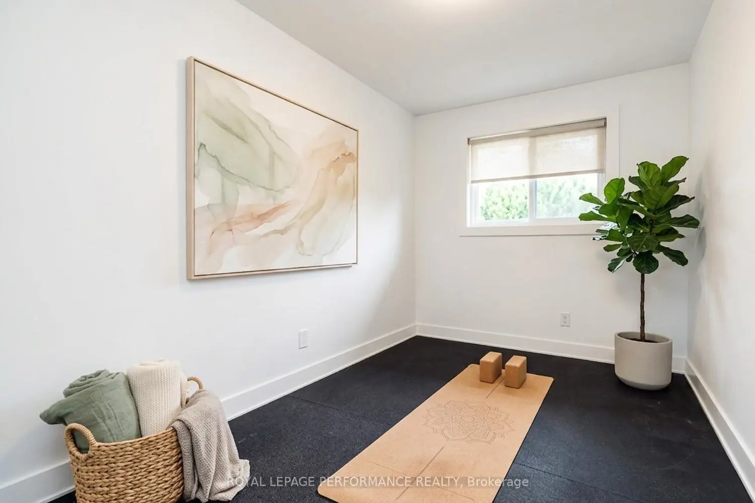Additional image 8 of 36 Largo Crescent
