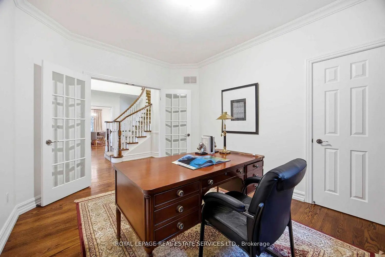 100 Rathburn Road photo 4
