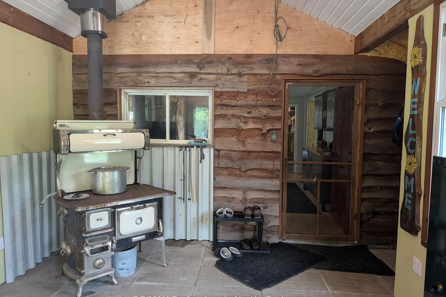 Additional image 9 of 1408 Pearceley Road