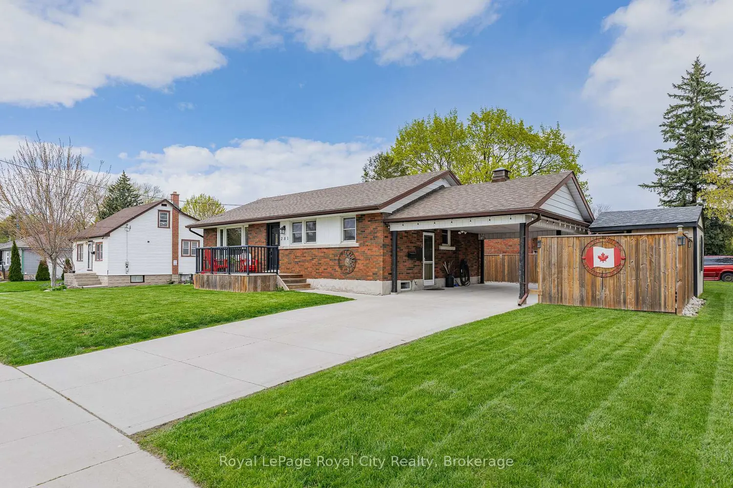 281 Metcalfe Street photo 3
