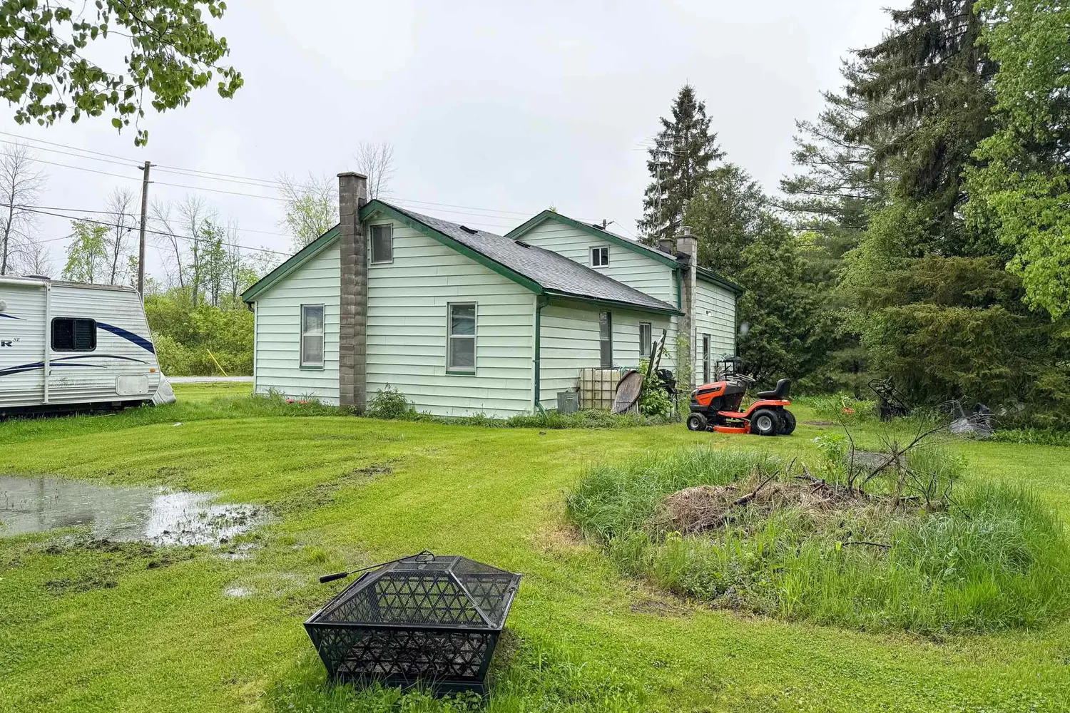 1407 Doyle Road photo 4