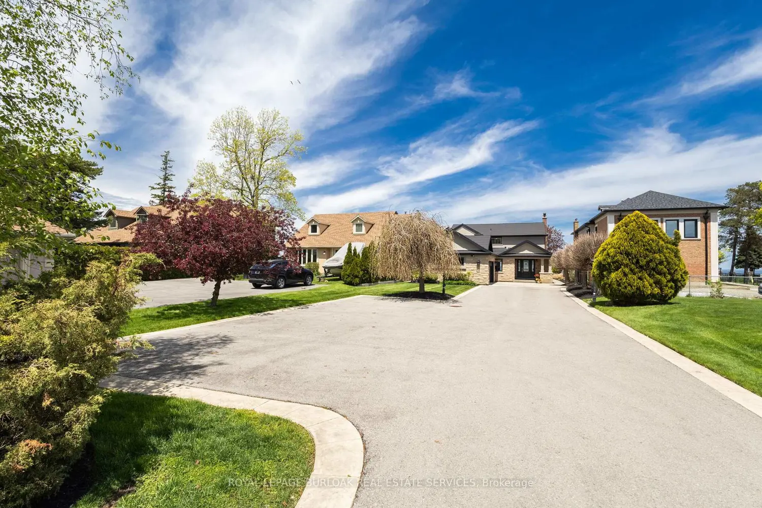 97 Lakeview Drive photo 3