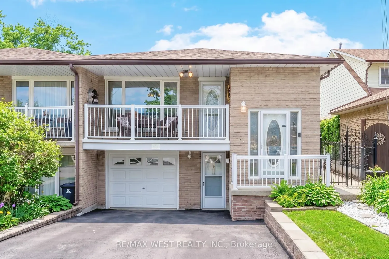 941 Stainton Drive