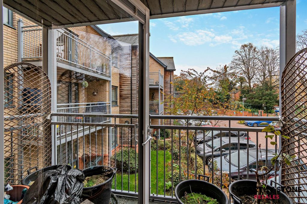 Additional image 6 of 1 bed flat for saleMartin Court, St. Catherines Road, Grantham NG31