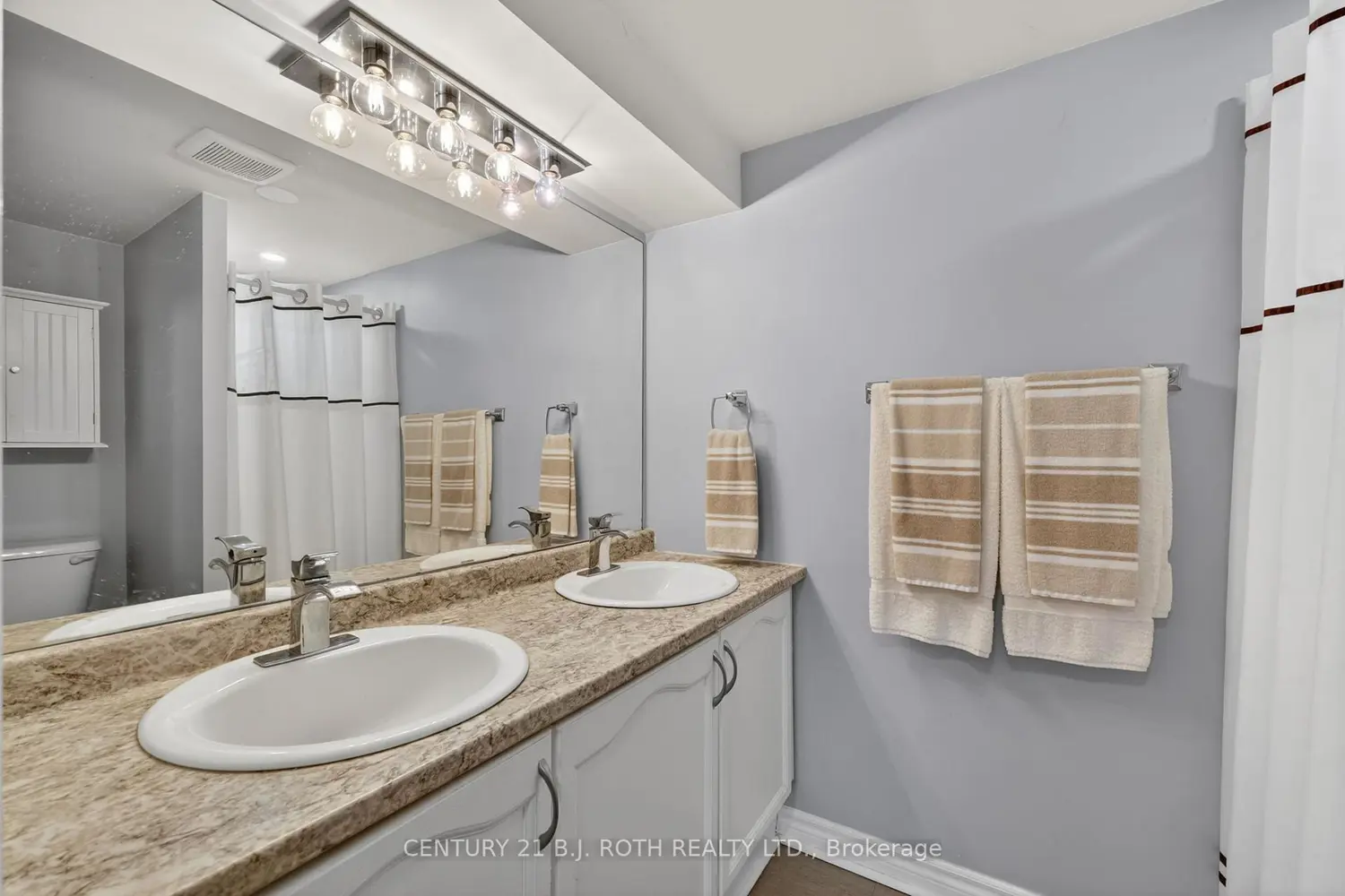 Additional image 12 of 49 Jacobs Terrace 116
