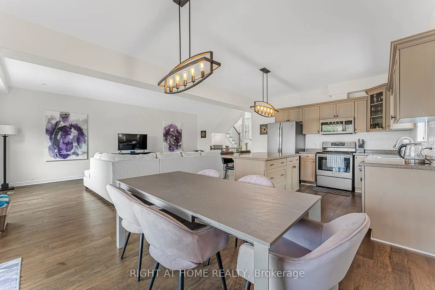 80 Loretta Drive photo 5