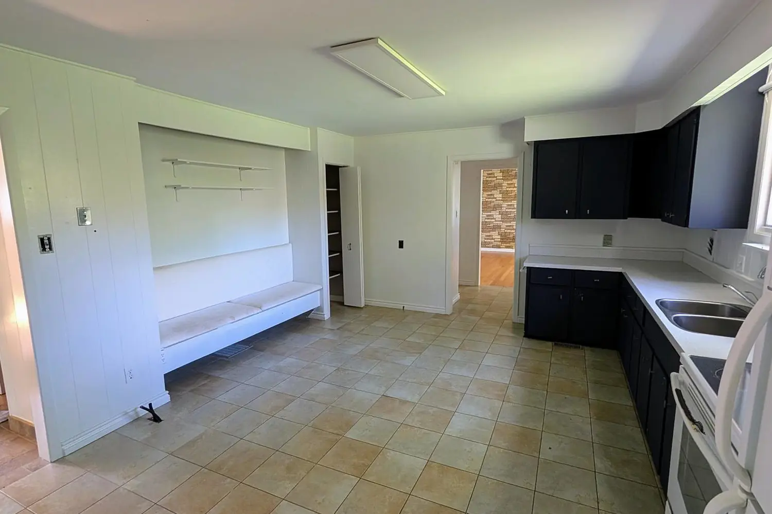 1636 Stagecoach Road photo 5