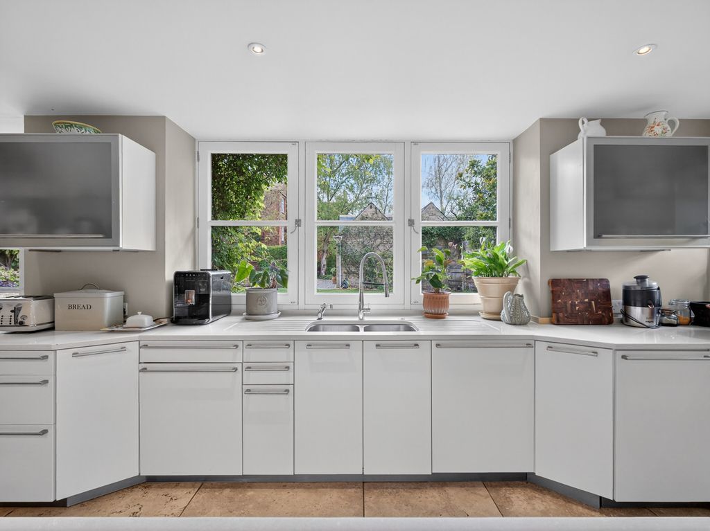 Additional image 16 of 6 bed detached house for saleMarket Place, Faringdon, Oxfordshire SN7